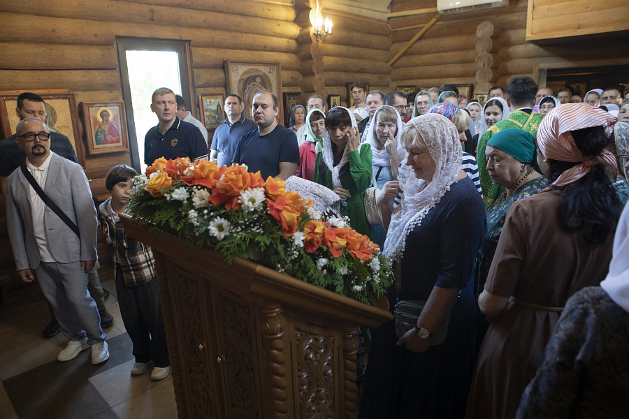 Престольный праздник в Серафимовском храме Балашихи
